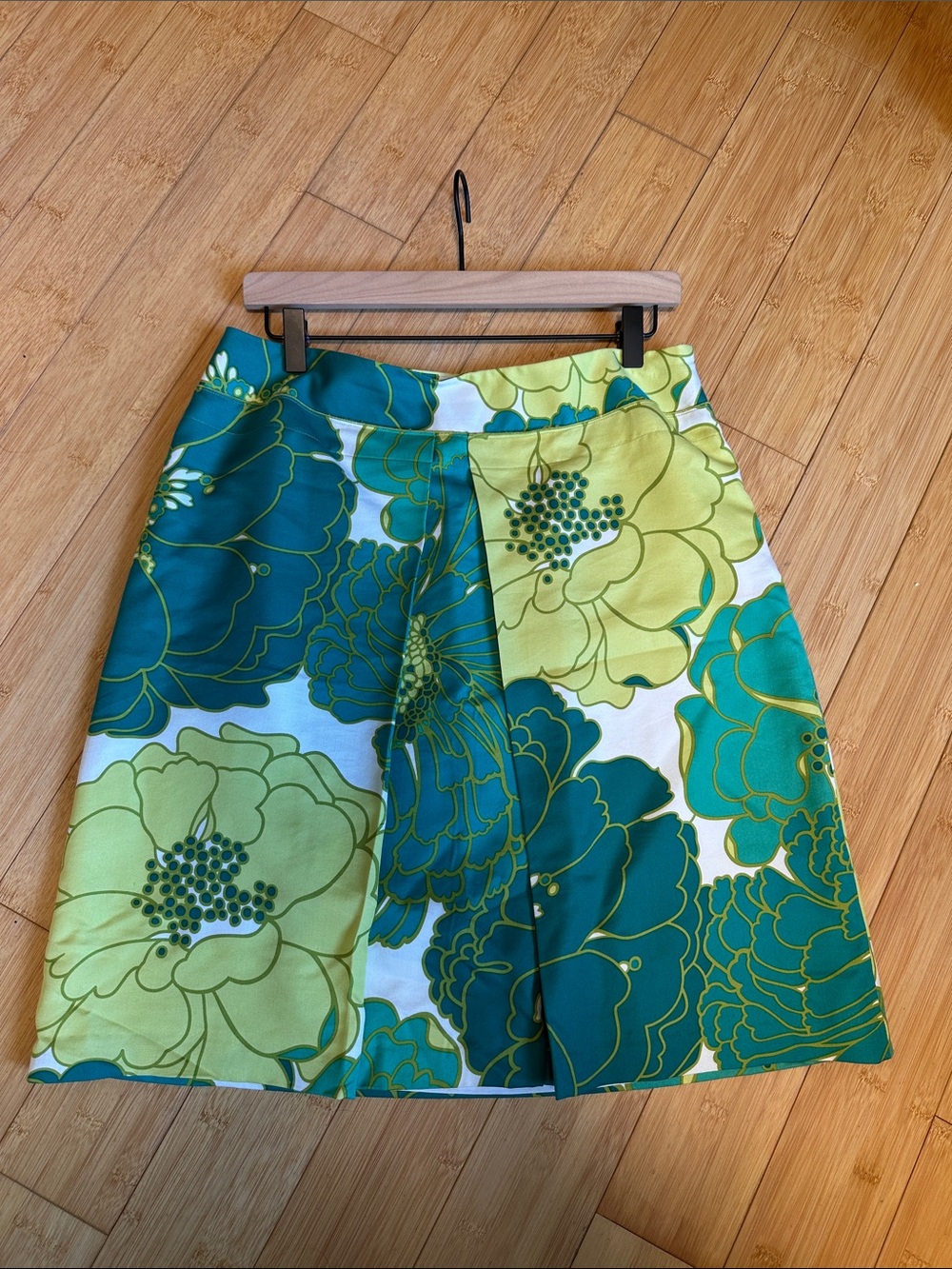 Ann Taylor size 10 skirt cotton and silk fully lined front pleat summer print